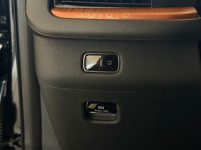 2025 Lincoln Navigator Black Label