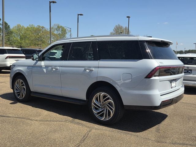 2026 Lincoln Navigator Premiere