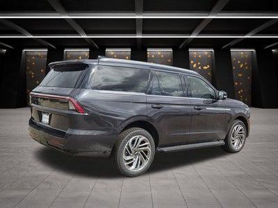 2026 Lincoln Navigator Premiere