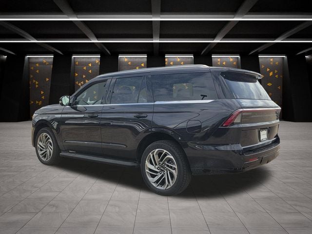 2026 Lincoln Navigator Premiere