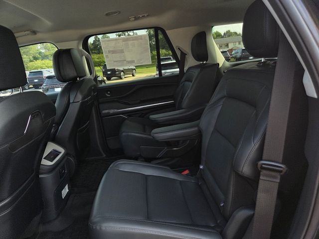 2027 Lincoln Navigator Premiere
