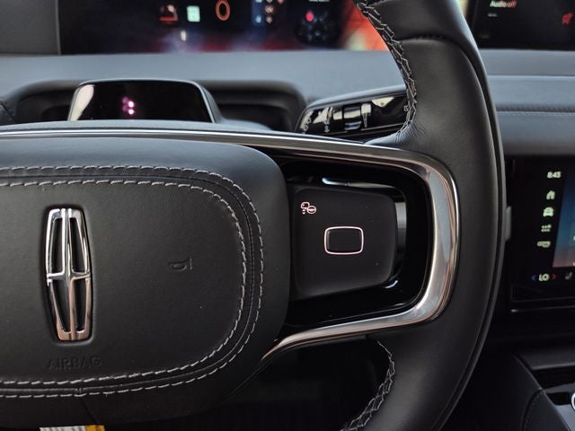 2027 Lincoln Navigator Premiere