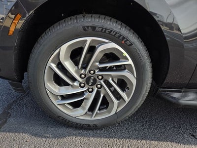 2027 Lincoln Navigator Premiere