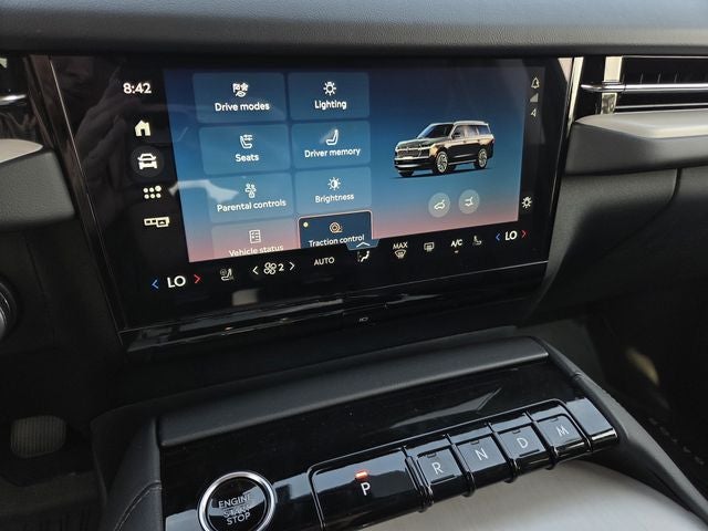 2027 Lincoln Navigator Premiere