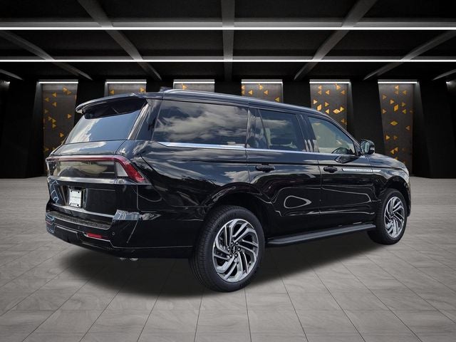 2027 Lincoln Navigator Premiere