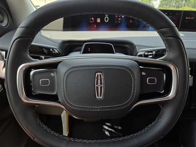 2027 Lincoln Navigator Premiere