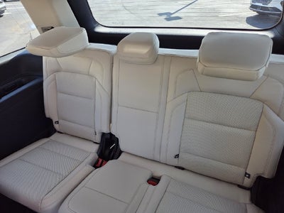 2027 Lincoln Navigator Premiere
