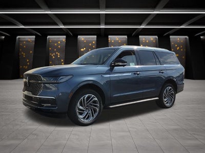 2027 Lincoln Navigator Premiere