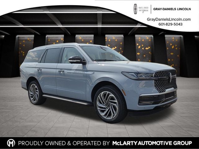 2027 Lincoln Navigator Premiere