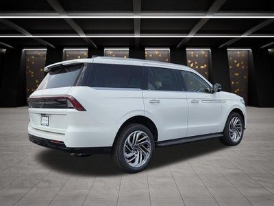 2027 Lincoln Navigator Premiere