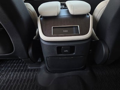 2027 Lincoln Navigator Premiere