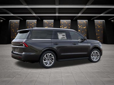 2027 Lincoln Navigator Premiere