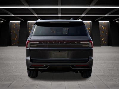 2027 Lincoln Navigator Premiere