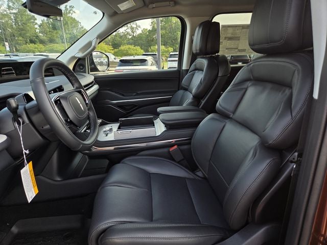 2027 Lincoln Navigator Premiere