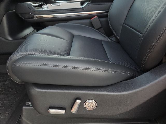 2027 Lincoln Navigator Premiere