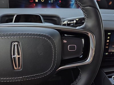 2027 Lincoln Navigator Premiere