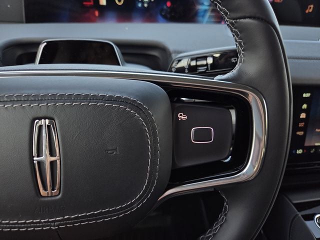 2027 Lincoln Navigator Premiere