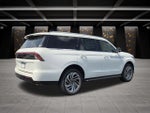 2027 Lincoln Navigator Premiere