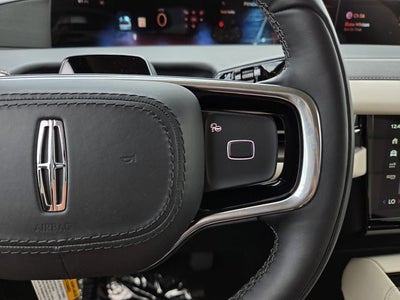 2027 Lincoln Navigator Premiere