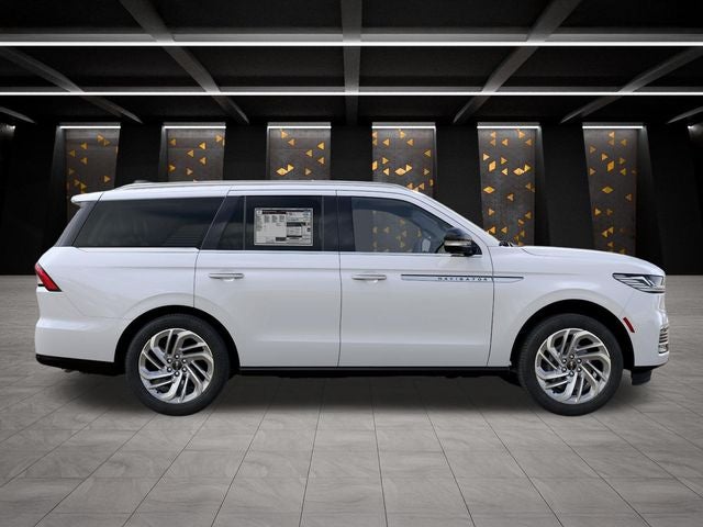 2027 Lincoln Navigator Reserve