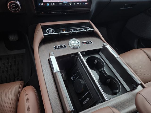 2027 Lincoln Navigator Reserve