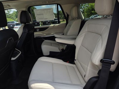 2027 Lincoln Navigator Reserve