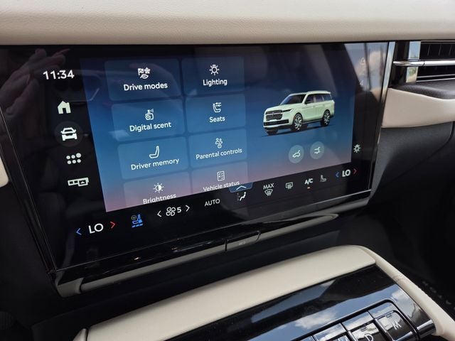 2027 Lincoln Navigator Reserve
