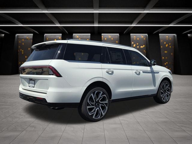 2027 Lincoln Navigator Reserve