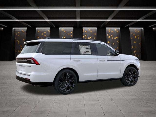 2027 Lincoln Navigator Reserve