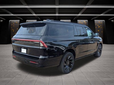 2025 Lincoln Navigator L Reserve