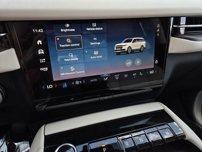 2027 Lincoln Navigator L Reserve