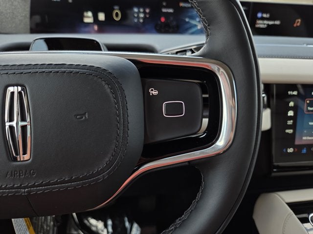 2027 Lincoln Navigator L Reserve