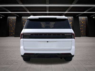 2026 Lincoln Navigator L Reserve