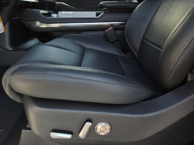 2027 Lincoln Navigator L Reserve