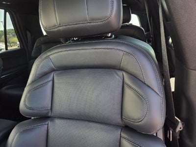 2027 Lincoln Navigator L Reserve