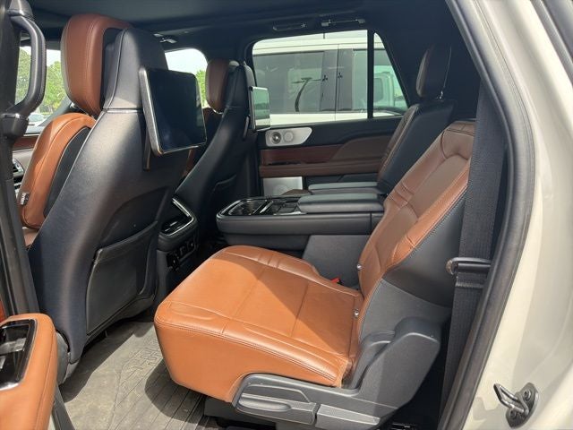 2023 Lincoln Navigator L Reserve