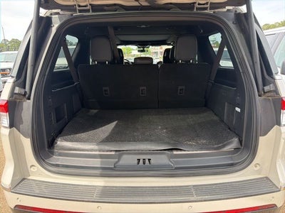 2023 Lincoln Navigator L Reserve