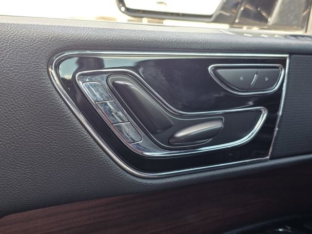 2022 Lincoln Navigator L Standard