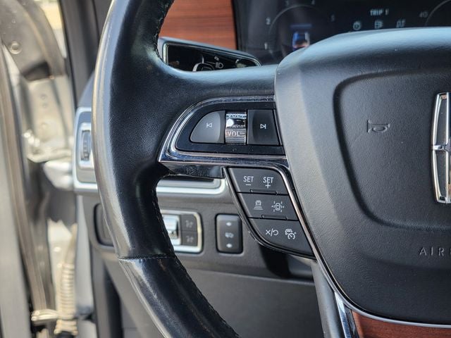 2022 Lincoln Navigator L Standard