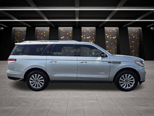 2022 Lincoln Navigator L Standard