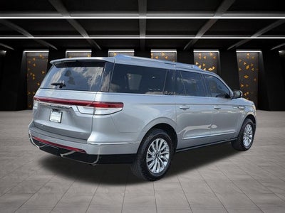 2022 Lincoln Navigator L Standard