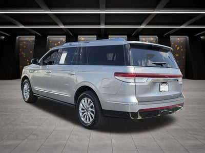 2022 Lincoln Navigator L Standard