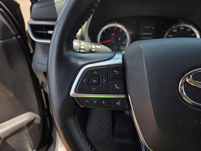 2021 Toyota Highlander LE