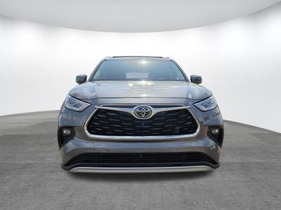 2022 Toyota Highlander Platinum