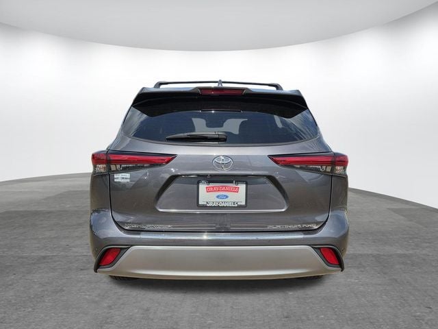 2022 Toyota Highlander Platinum