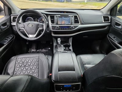 2016 Toyota Highlander XLE V6