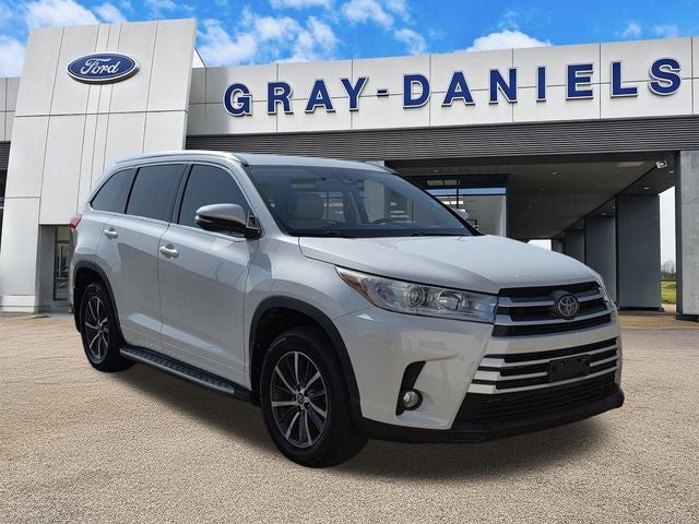 2017 Toyota Highlander Base