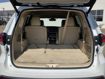 2017 Toyota Highlander Base