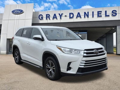 2017 Toyota Highlander LE
