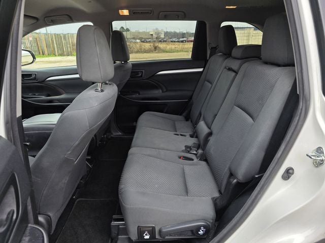 2017 Toyota Highlander LE